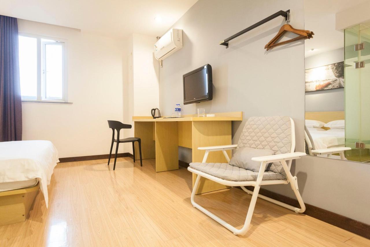 Weijing Express Hotel Changshu Екстер'єр фото