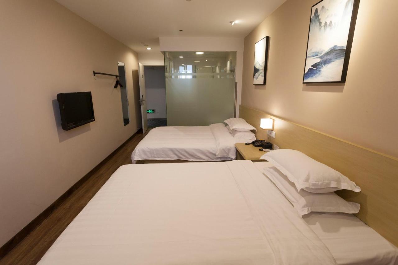 Weijing Express Hotel Changshu Екстер'єр фото