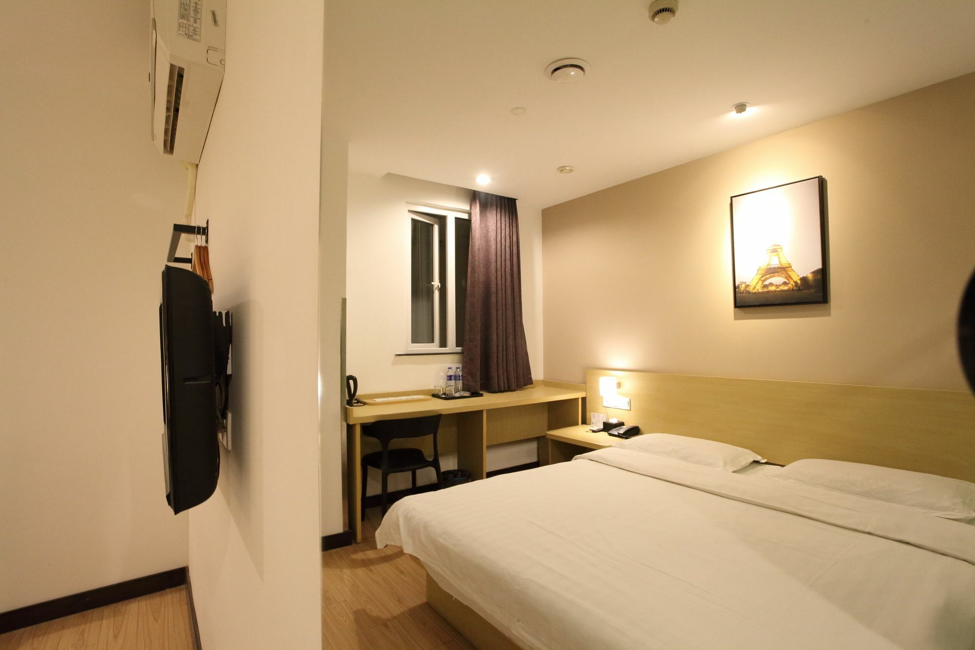 Weijing Express Hotel Changshu Екстер'єр фото