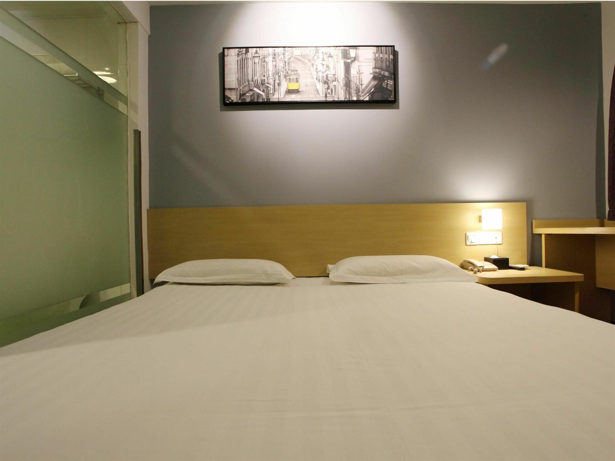 Weijing Express Hotel Changshu Екстер'єр фото